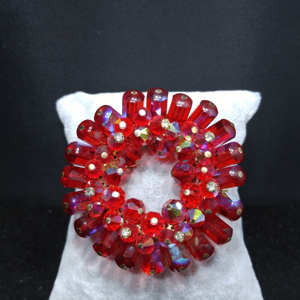 Vintage Ruby Red Crystal Wreath Brooch Filigree Pin